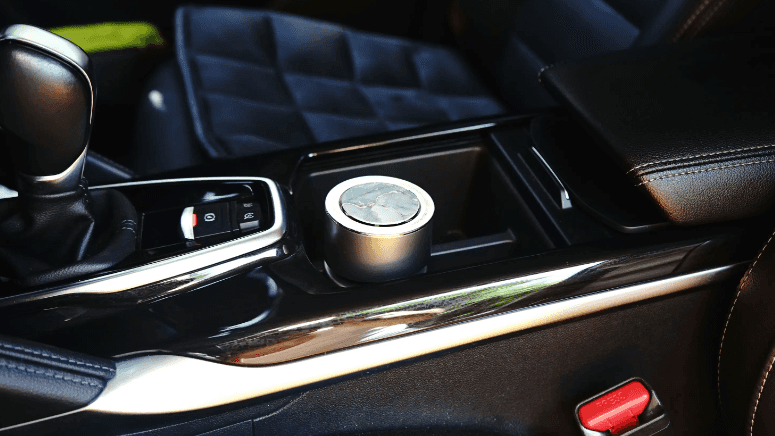 执着好香很讲究，安全为本精选料，吾非时来运转杯架香薰