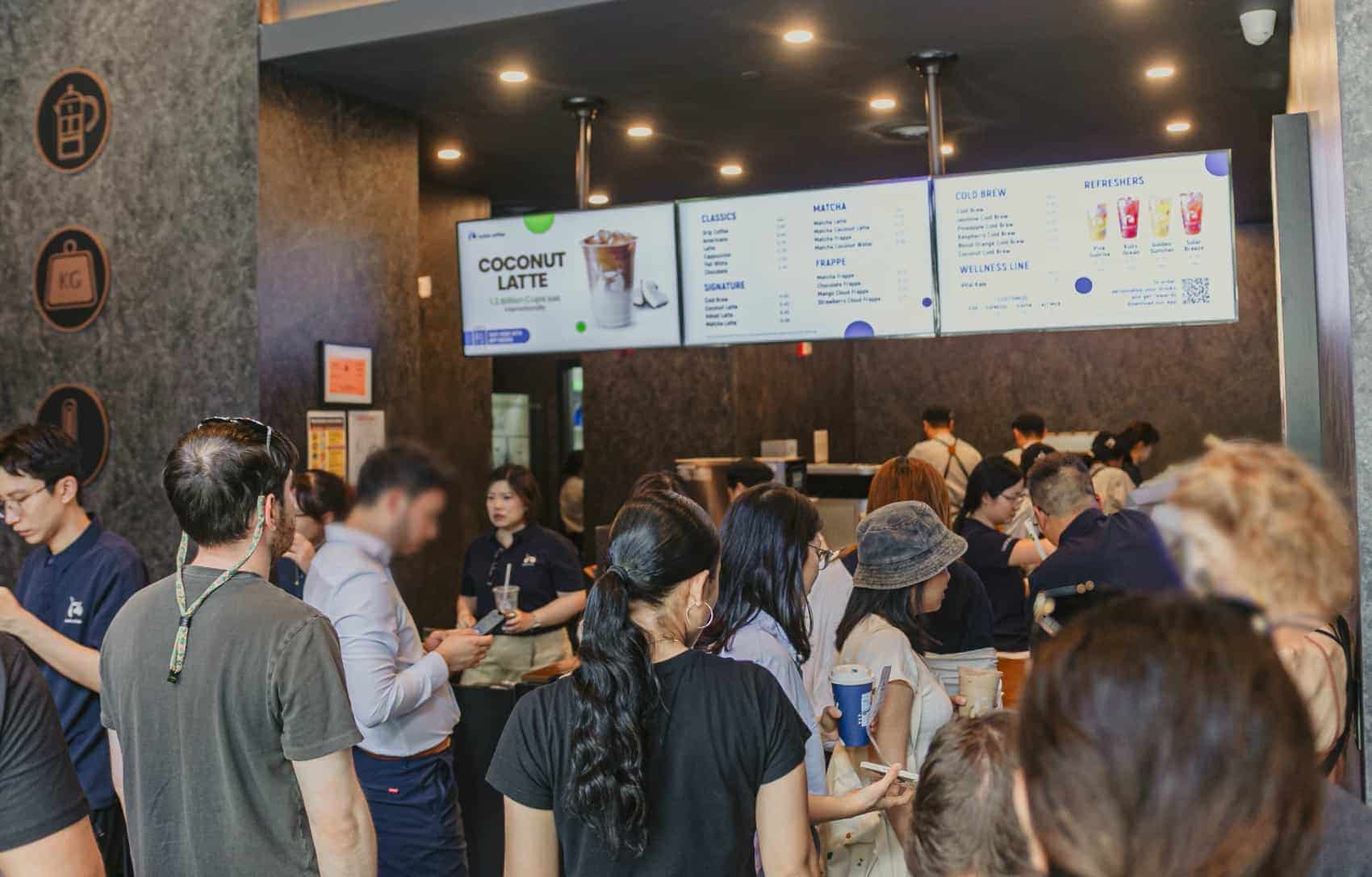 瑞幸咖啡美国首开两店，全球化战略持续升级