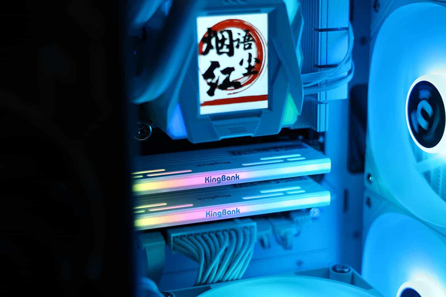 白色主题机箱绝配，金百达星刃8000MHz内存让整机颜值性能双起飞