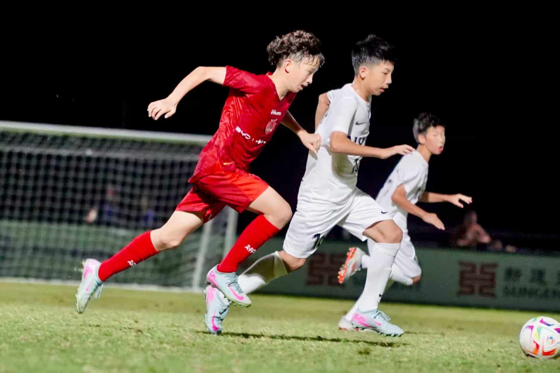 比亚迪携手“中国足球小将”,共赴足球未来之约