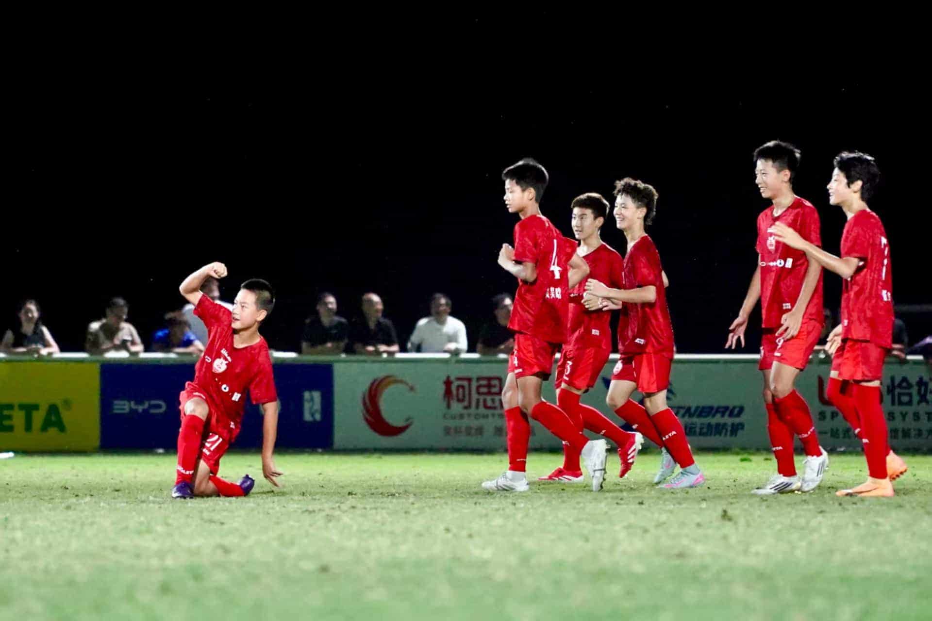 比亚迪携手“中国足球小将”,共赴足球未来之约