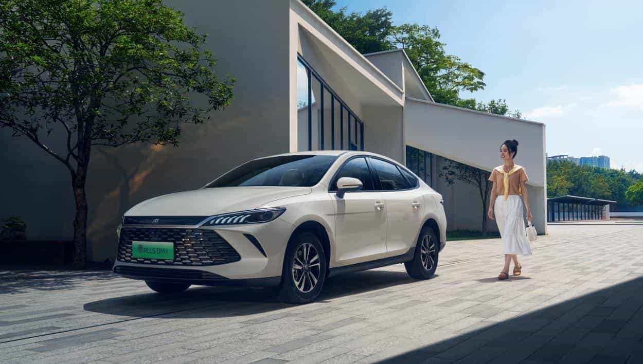 秦PLUS国庆焕新,重塑A轿价值新巅峰