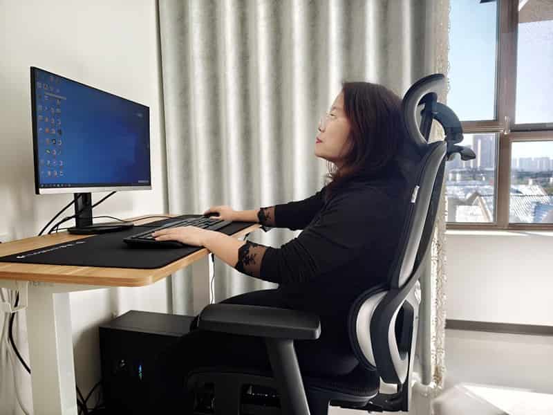 买椅子还是要舒适，夏草木 Fit2 人体工学椅深度评测，告诉你答案