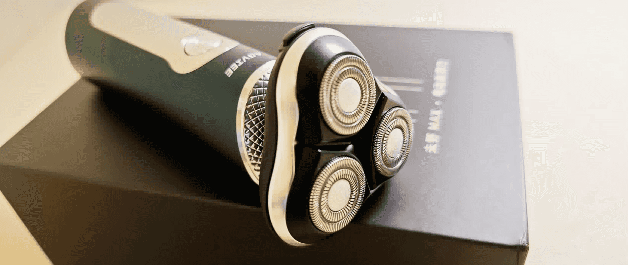 硬核性能净须体验直追千元机:23000转超高转速——未野MAX剃须刀测评