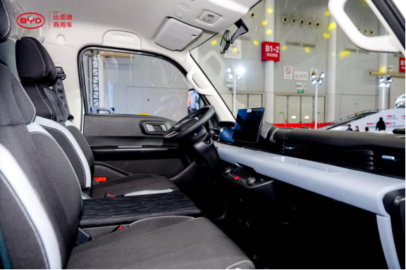 比亚迪轿卡T4重磅发布,9.58万?硬核技术树立纯电轿卡新标杆!