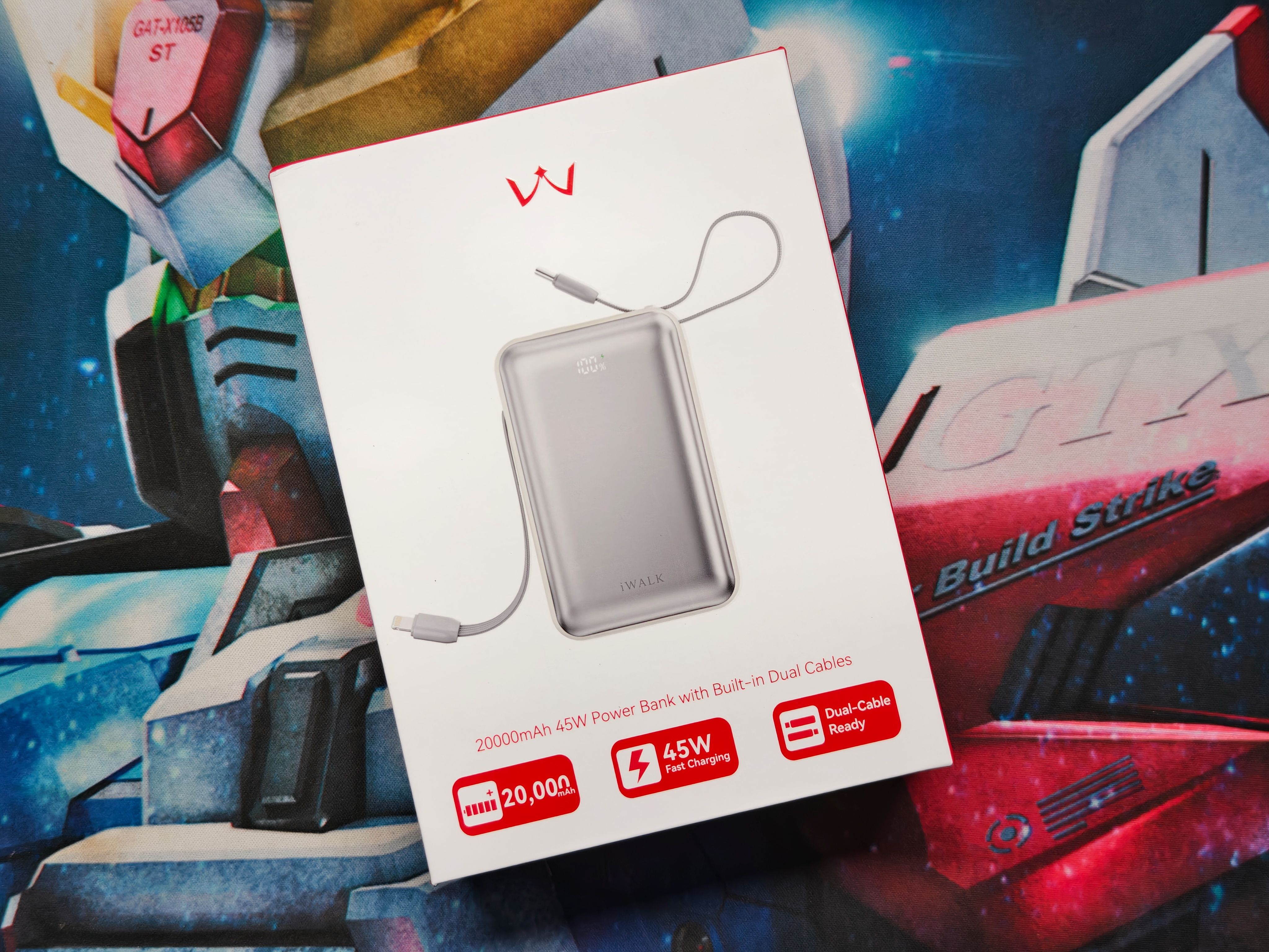 318g 轻薄 + 45W 快充实力派！iWALK 爱沃可充电宝