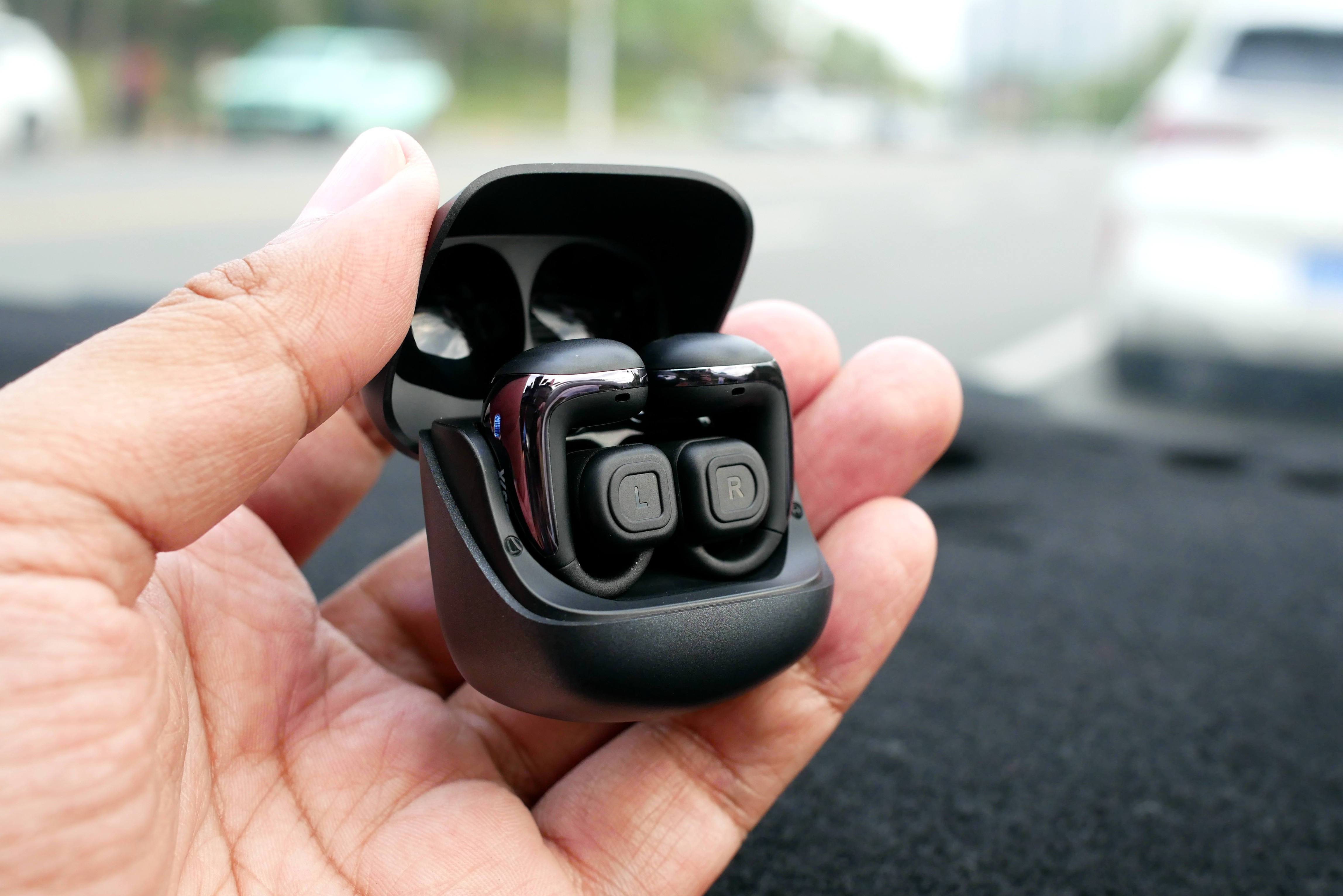 西圣Plume耳机：重新定义耳夹美学，时尚与实力并存的听觉新宠