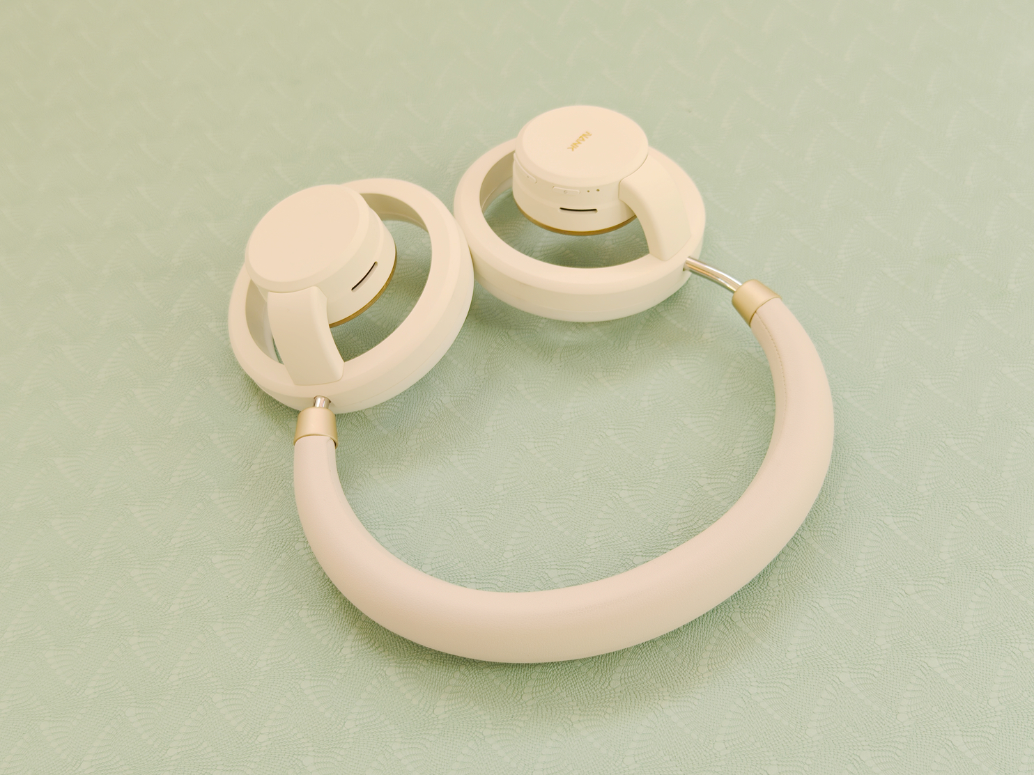 沉浸式体验南卡Bolt开放式头戴蓝牙耳机