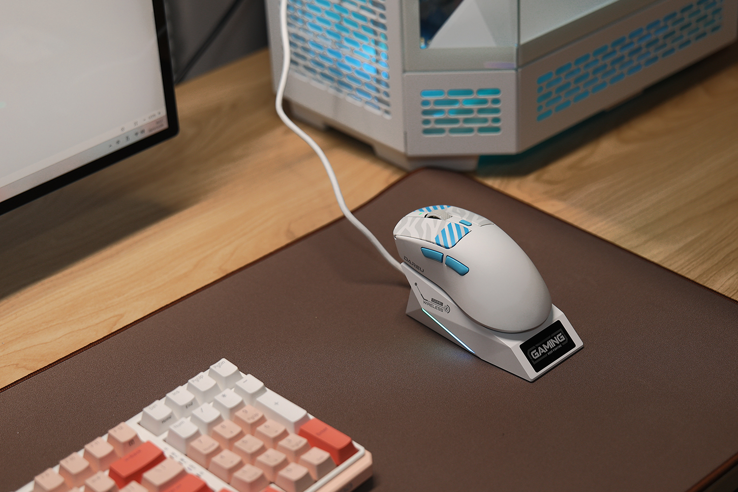 残血不掉帧，战力无断点！达尔优AE7，定义右手电竞操控新标杆