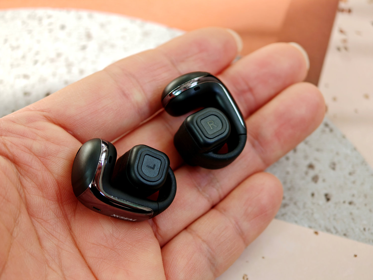 告别入耳束缚,西圣Plume全能型旗舰耳夹耳机测评