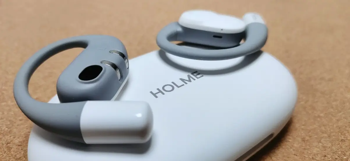 云感佩戴轻量不压耳，全开放也有好音质，虹觅 Ultra 开放式耳机