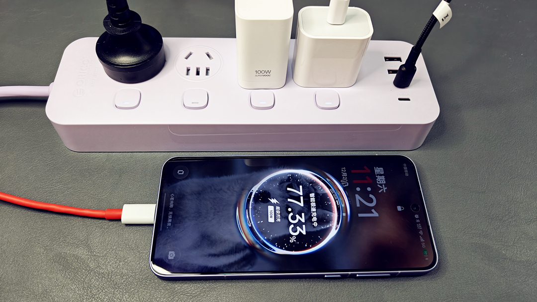 不仅是插排，更是“桌搭神器”，实测奥睿科分控小胖条插排