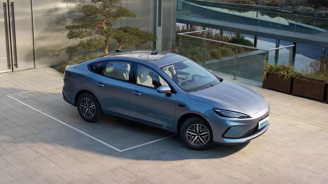 比亚迪掷出“王炸”,插混电力再加码!