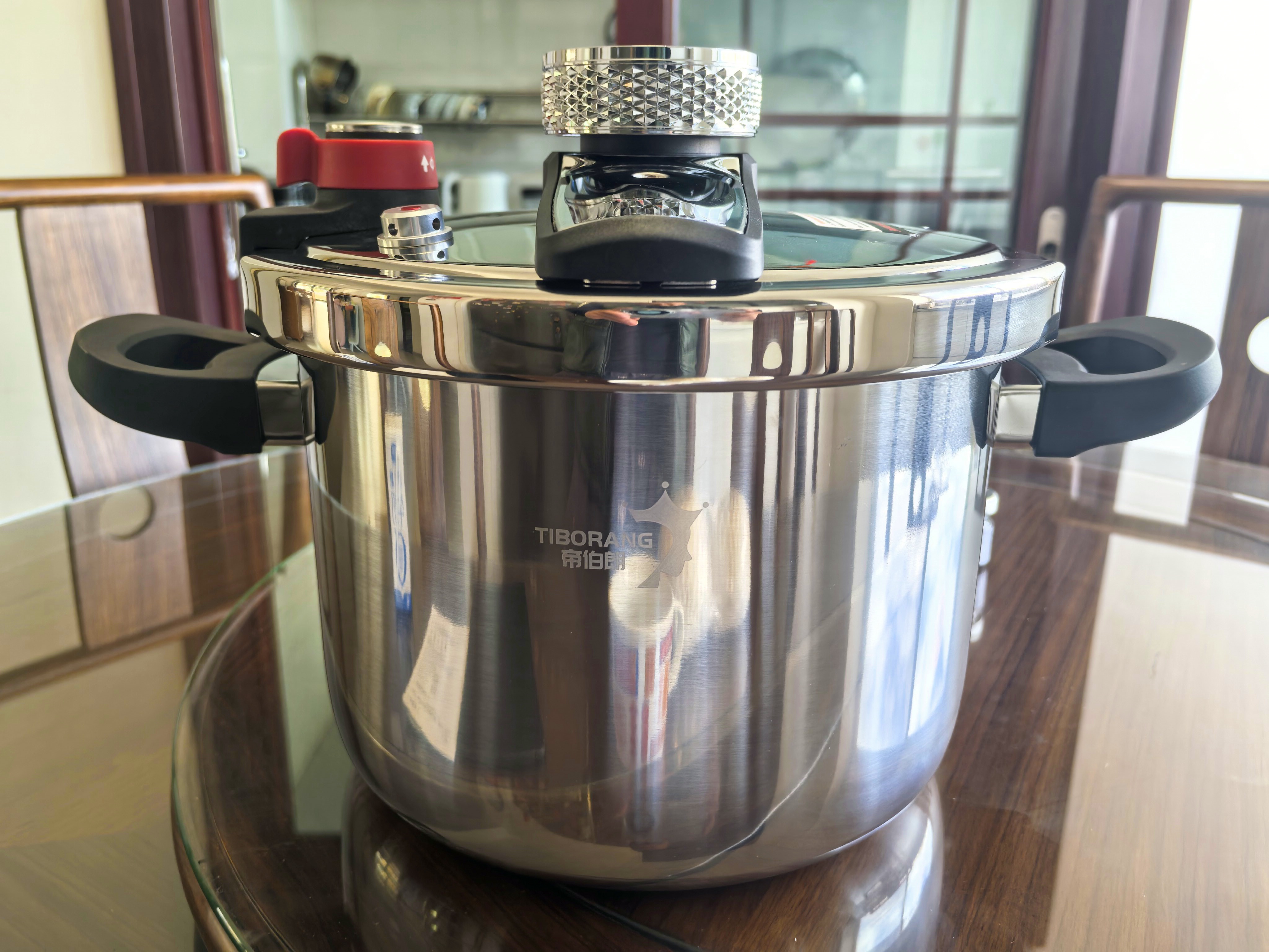 8L超大容量帝伯朗星驰压力锅体验：量再大，一锅炖得下