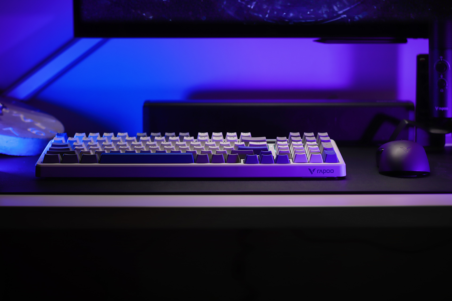 无线电竞续航王！最强续航无线键鼠套装雷柏VT9 MAX+V700DIY开箱