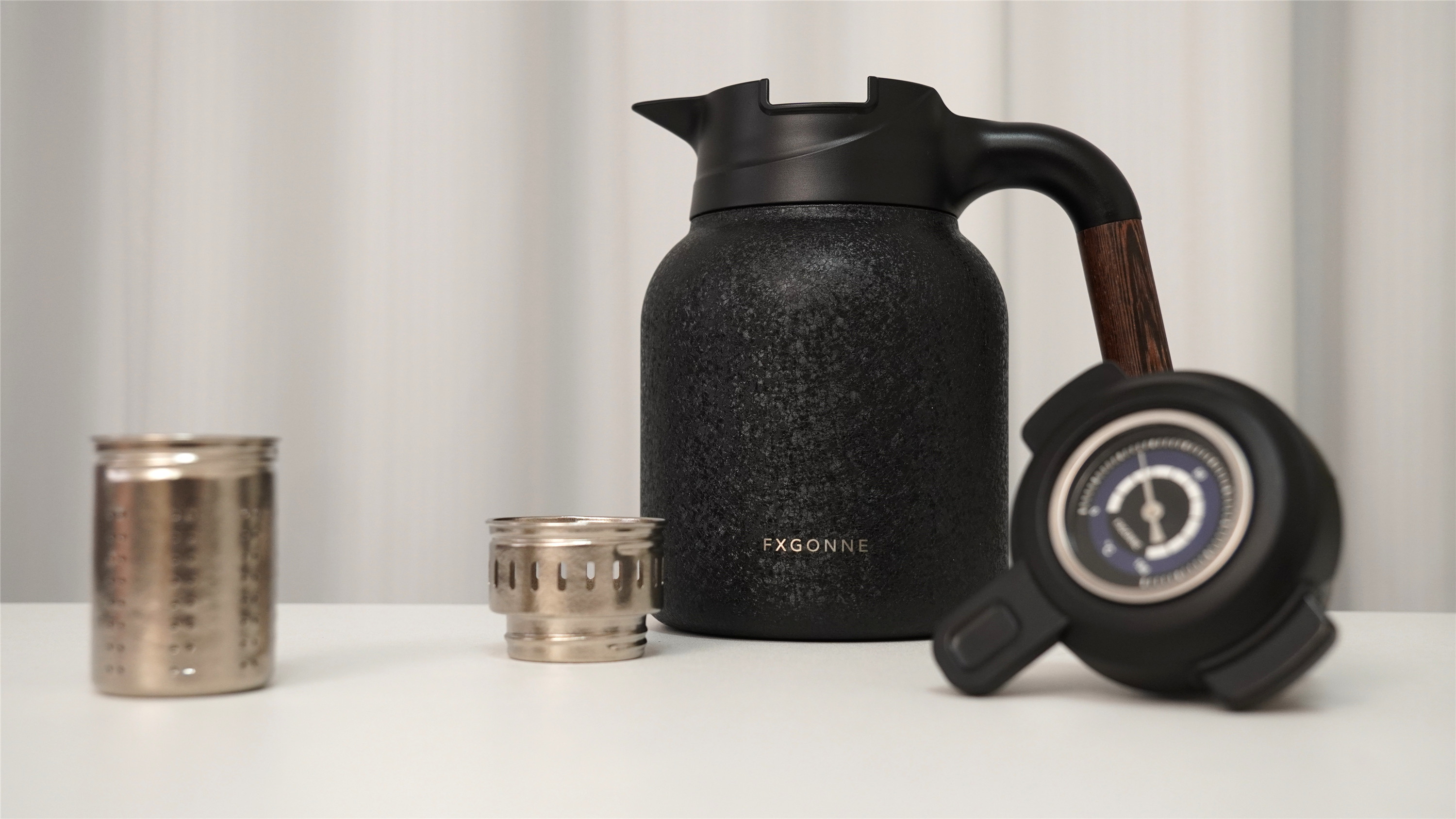 职场人实测推荐！宫菱保温壶8层锁温+欧盟认证安全无毒+0胶水