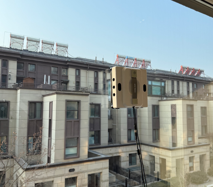 擦窗机器人干擦还是湿擦好用？性价比机型+不刮玻璃推荐全解析！买擦窗机器人别只看参数！