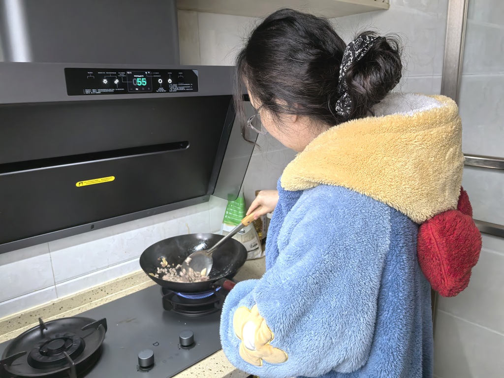 新年暖心好礼，从升级米家智能净烟机P1灶具套装开始