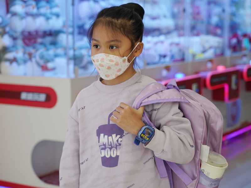 能翻能立还能“锁楼”，小米儿童手表让娃在商场再也躲不了猫猫！