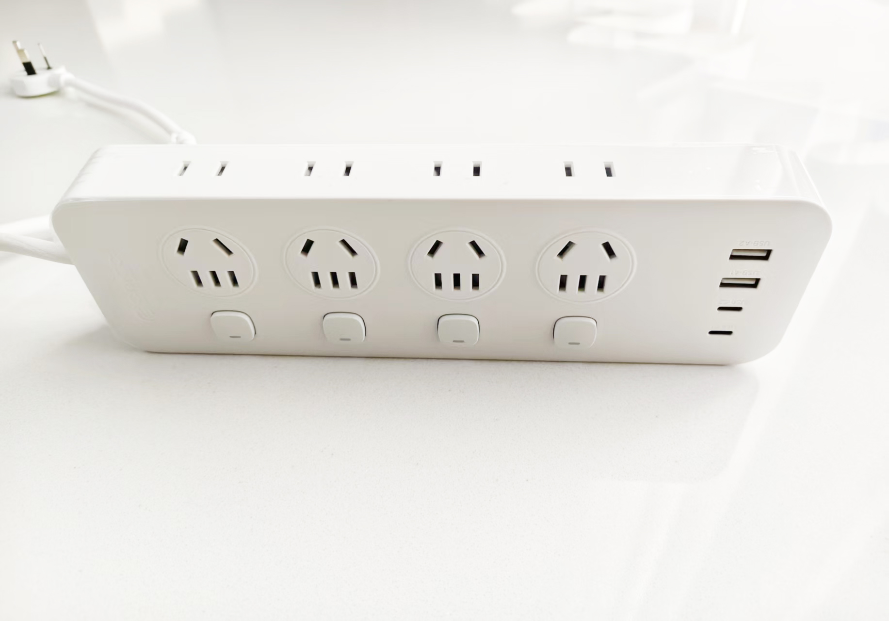 安全无小事，用电需谨慎|奥睿科新国标分控小胖条插排，提供全方位安全防