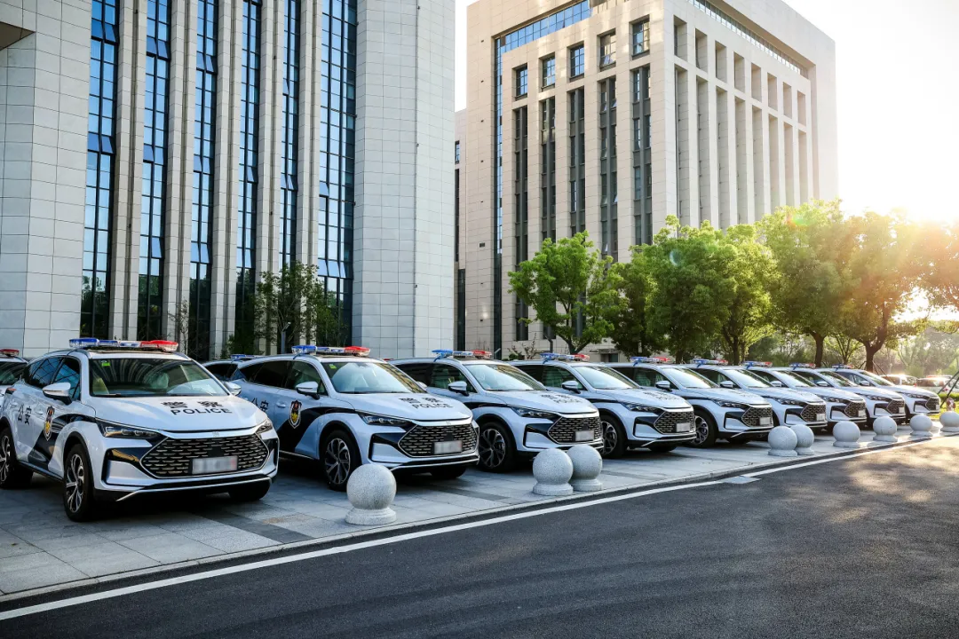 比亚迪警务车,《守护解放西》镜头外的实力答卷