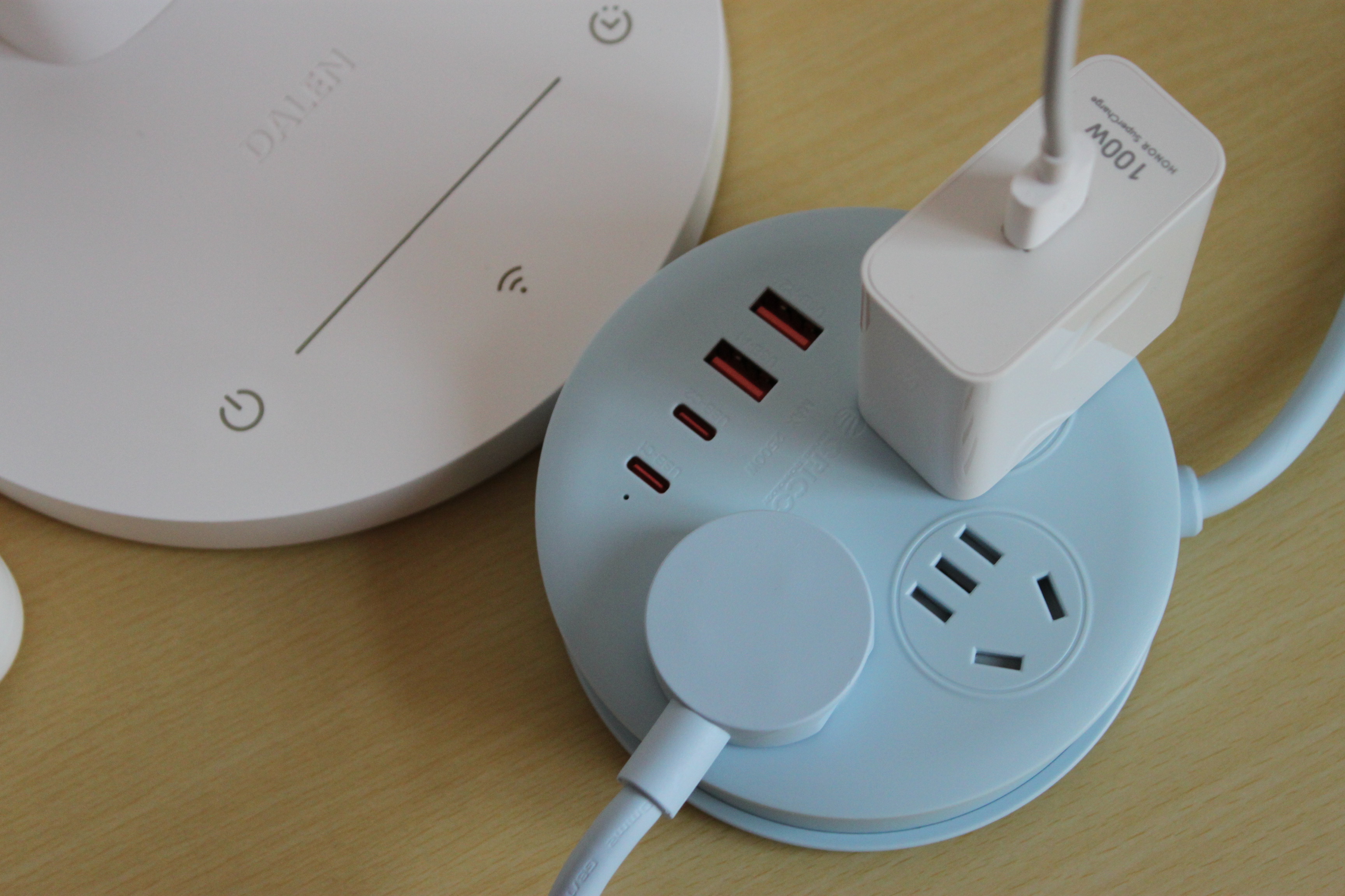 奥睿科「电小包」评测：巴掌大小的20w氮化镓快充，重新定义出行充电自由