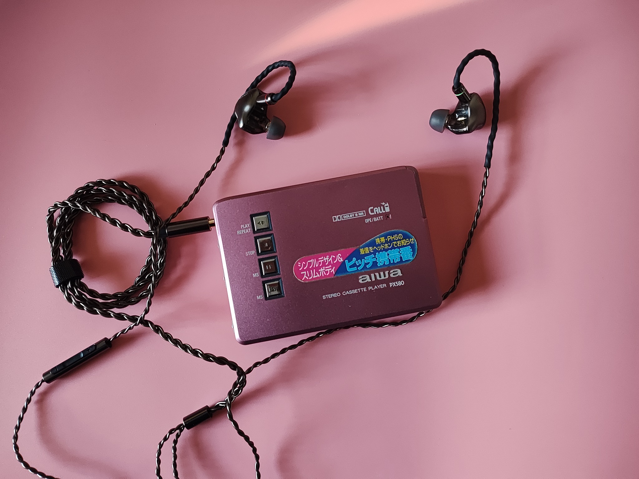 百元HiFi的越级惊喜：西圣入耳式HiFi耳机深度评测