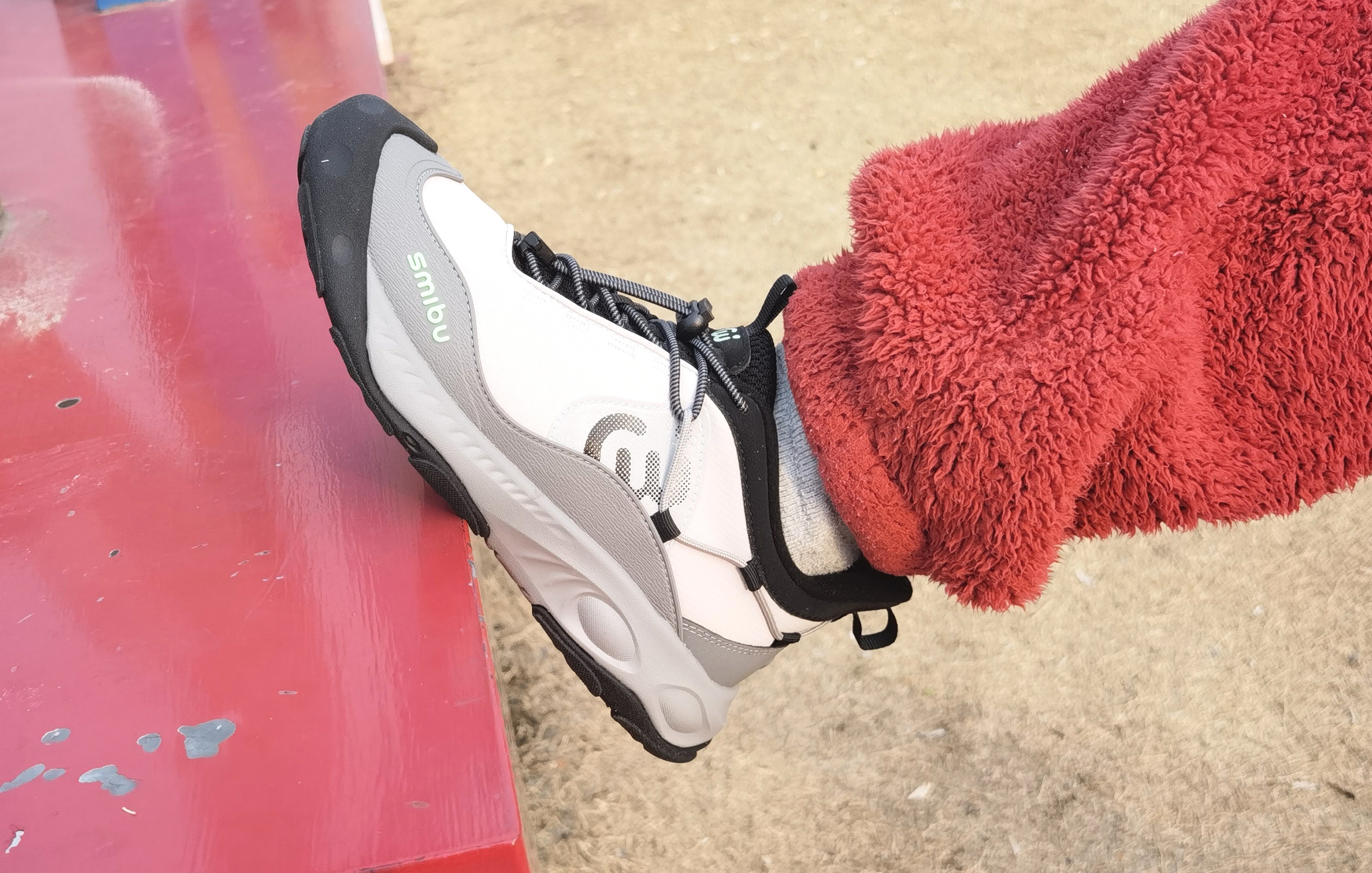 运动鞋、童鞋孩子穿哪种更好？斯密朴-山岩玄武儿童运动鞋初体验