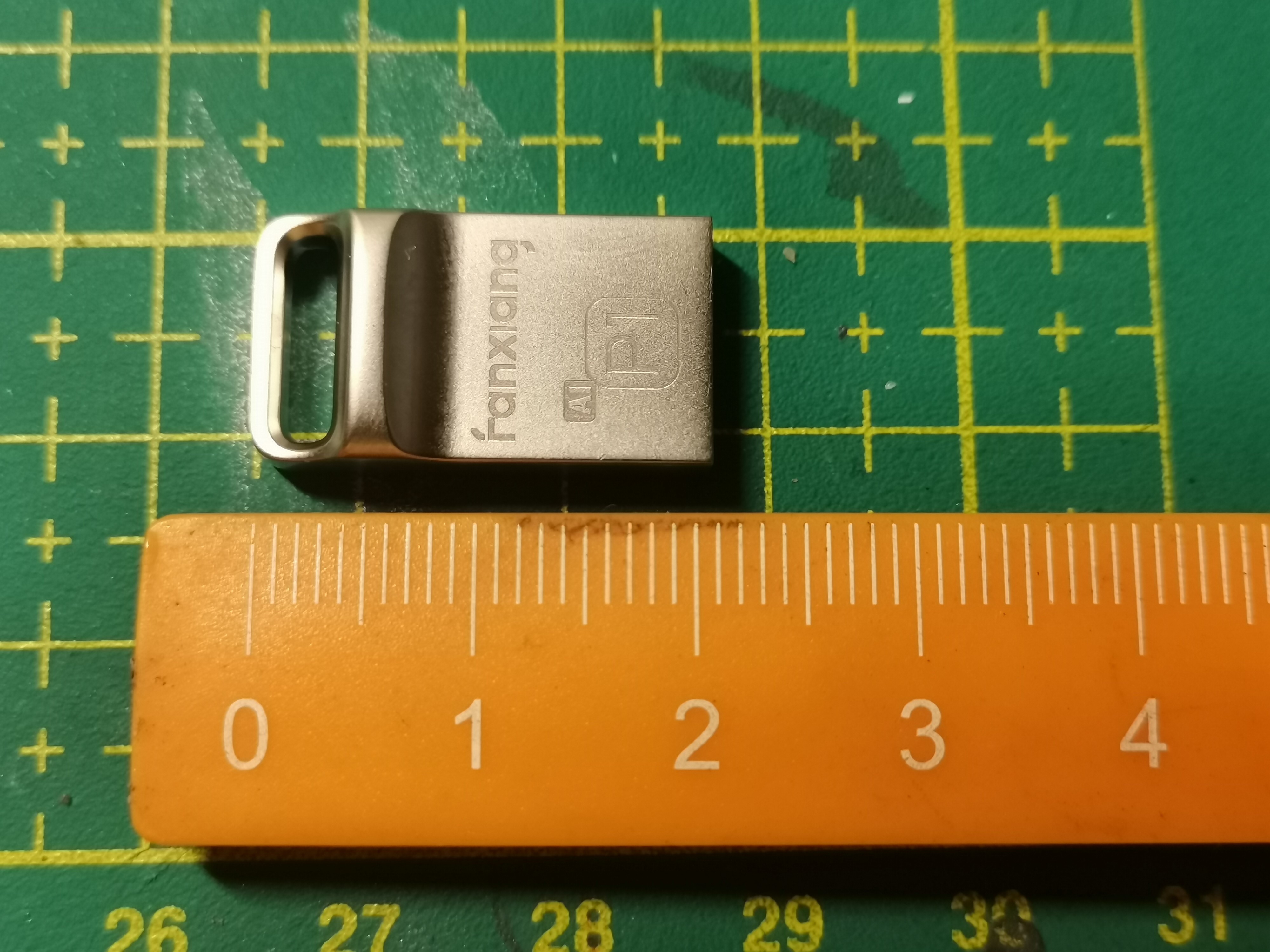 百元不到拿下私有云！梵想AI NAS U盘初体验：电脑秒变存储中心