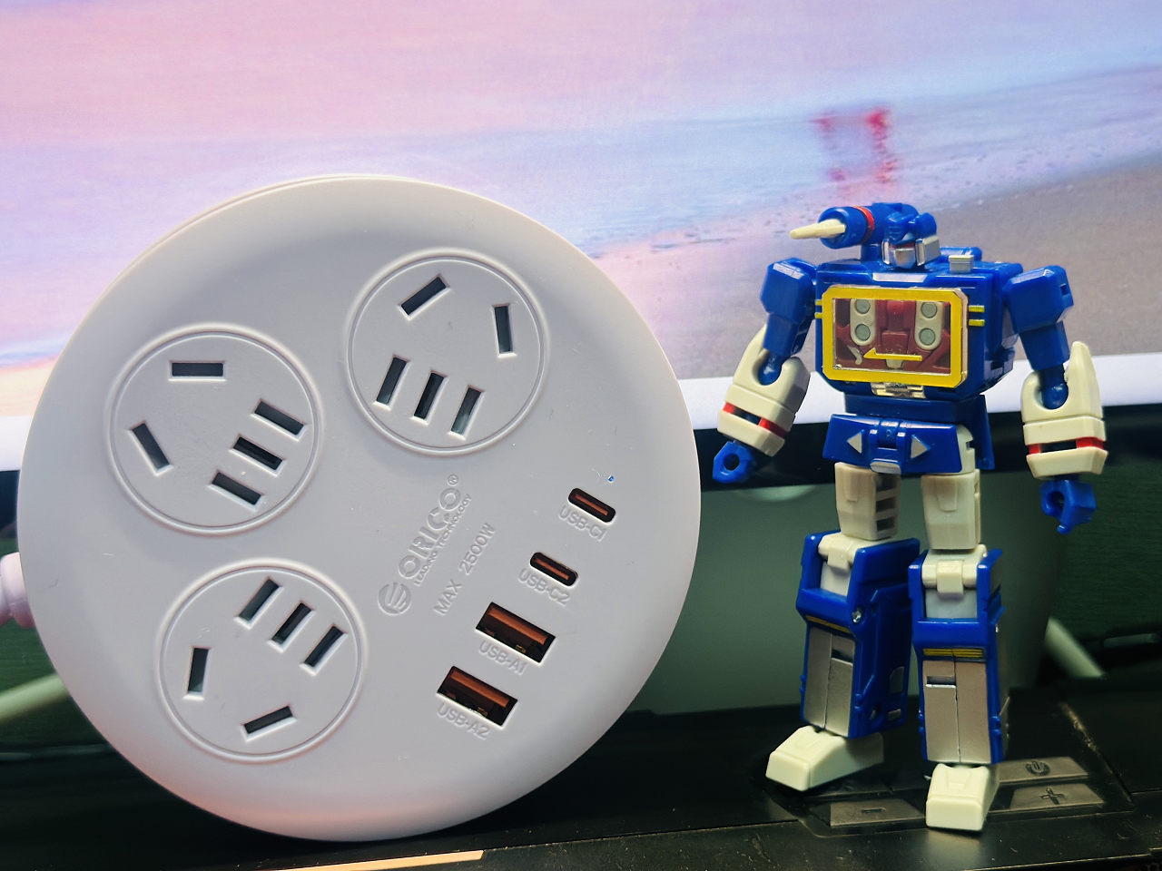 桌面颜值担当!奥睿科电小包插排,家里的充电乱局被它治好了