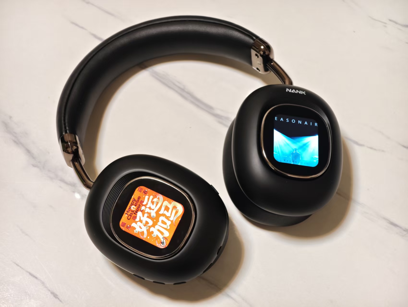 双屏玩出花！南卡Show测评：能拆屏幕 遥控手机的头戴式HiFi耳机