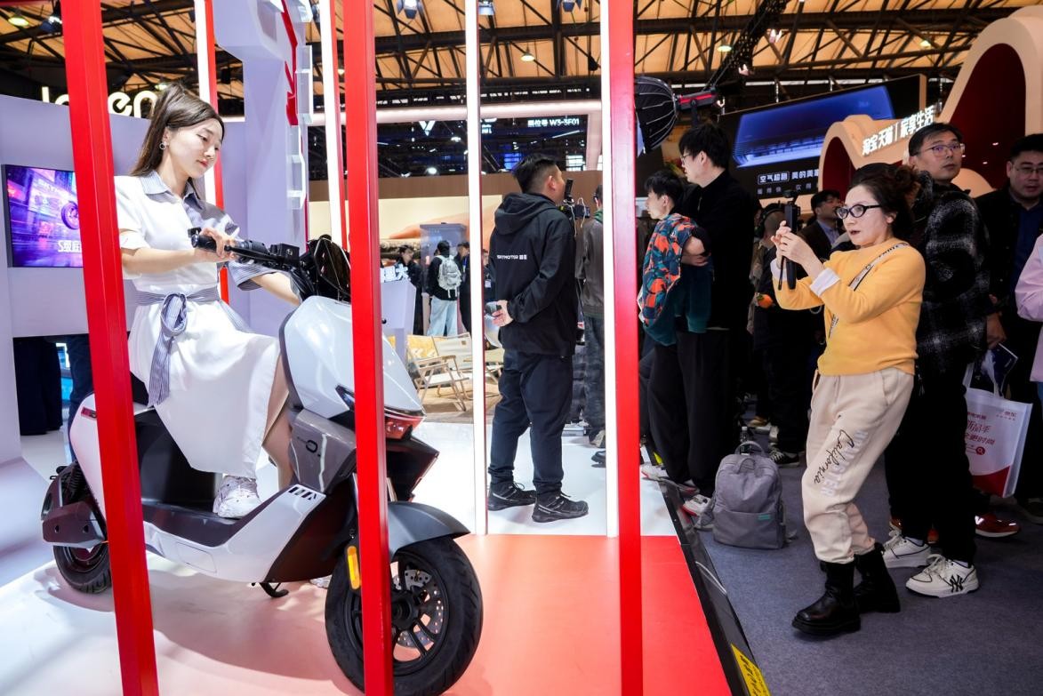 首驱科技亮相AWE2026 以AI核心技术重构两轮智能出行新范式