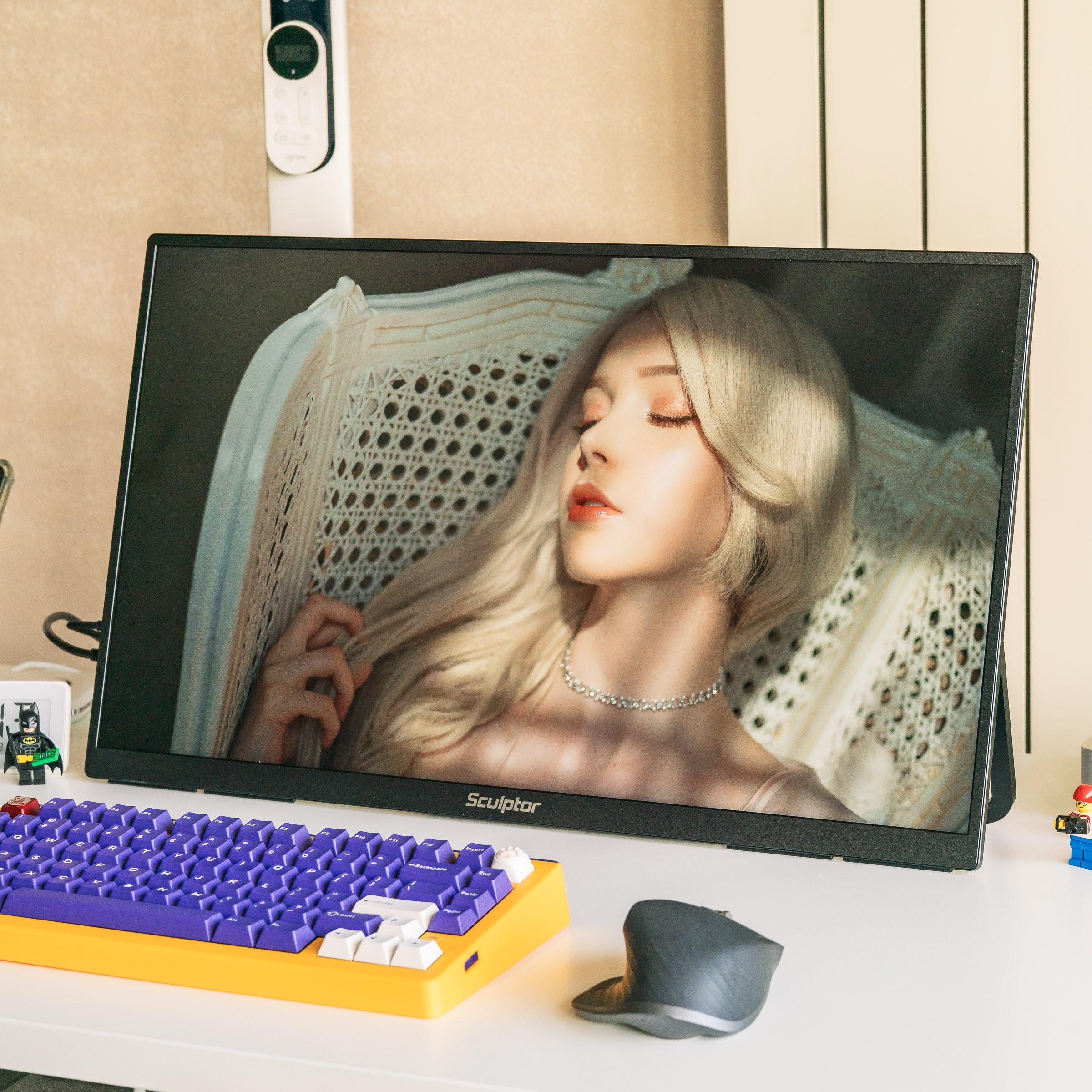 MacMini绝配,纤薄不占地的雕塑家23.8寸4K显示器了解下