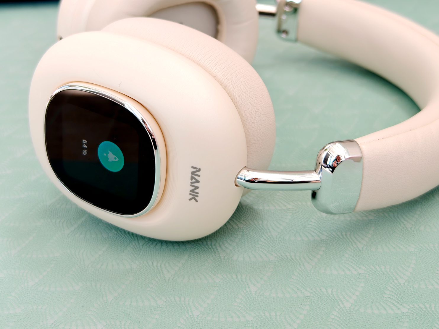 可拆卸双屏带来全新交互方式,南卡Show头戴式耳机体验