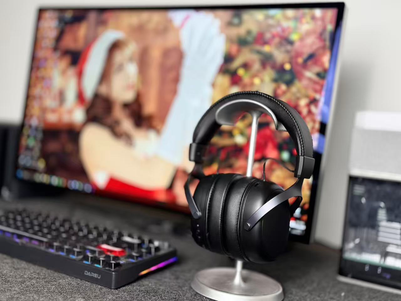 办公游戏双拿捏，Akko破晓 S9 Ultra听声辨位精准拉满