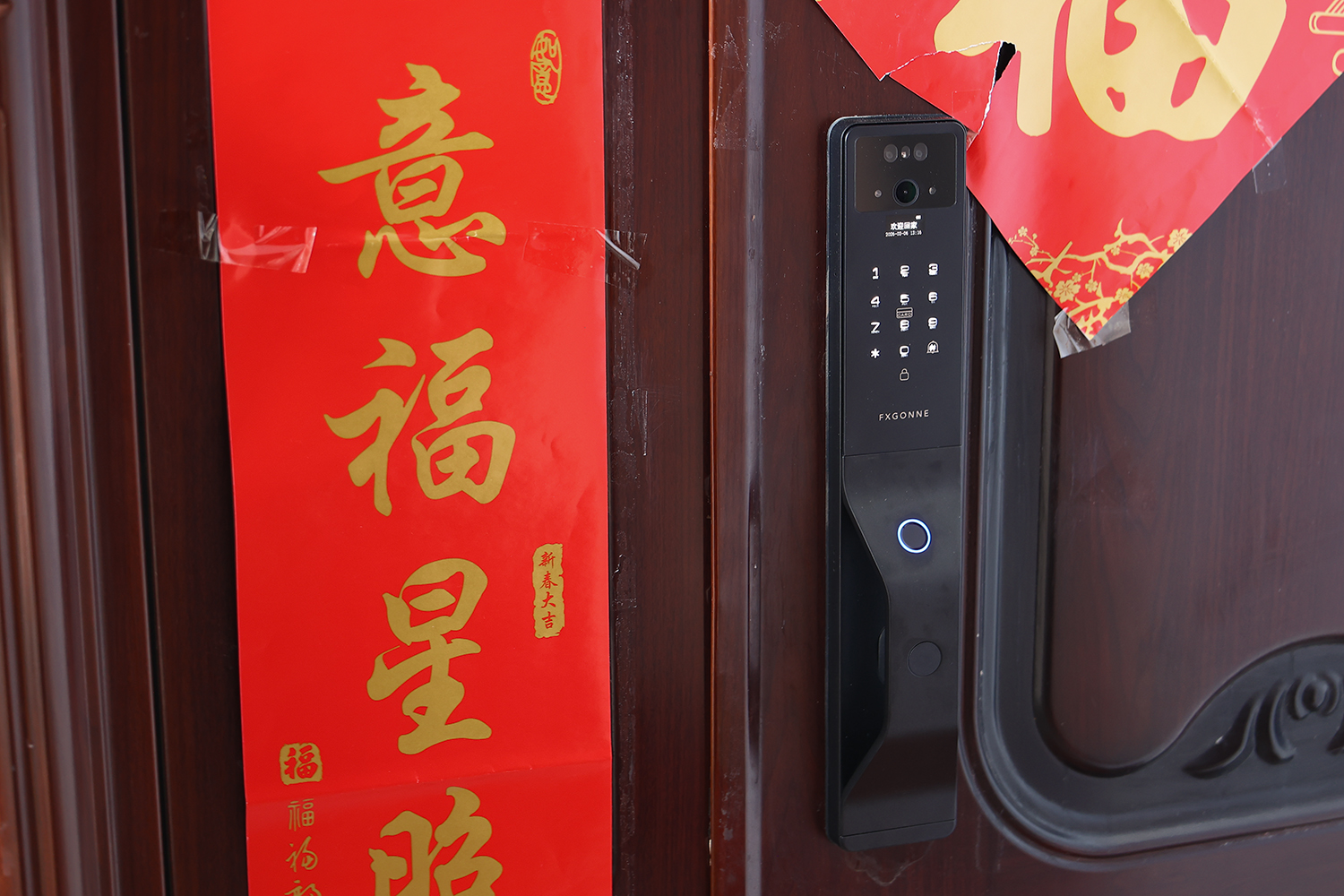 宫菱智能门锁测评：发烧性价比炸裂全行业，暴利凉了