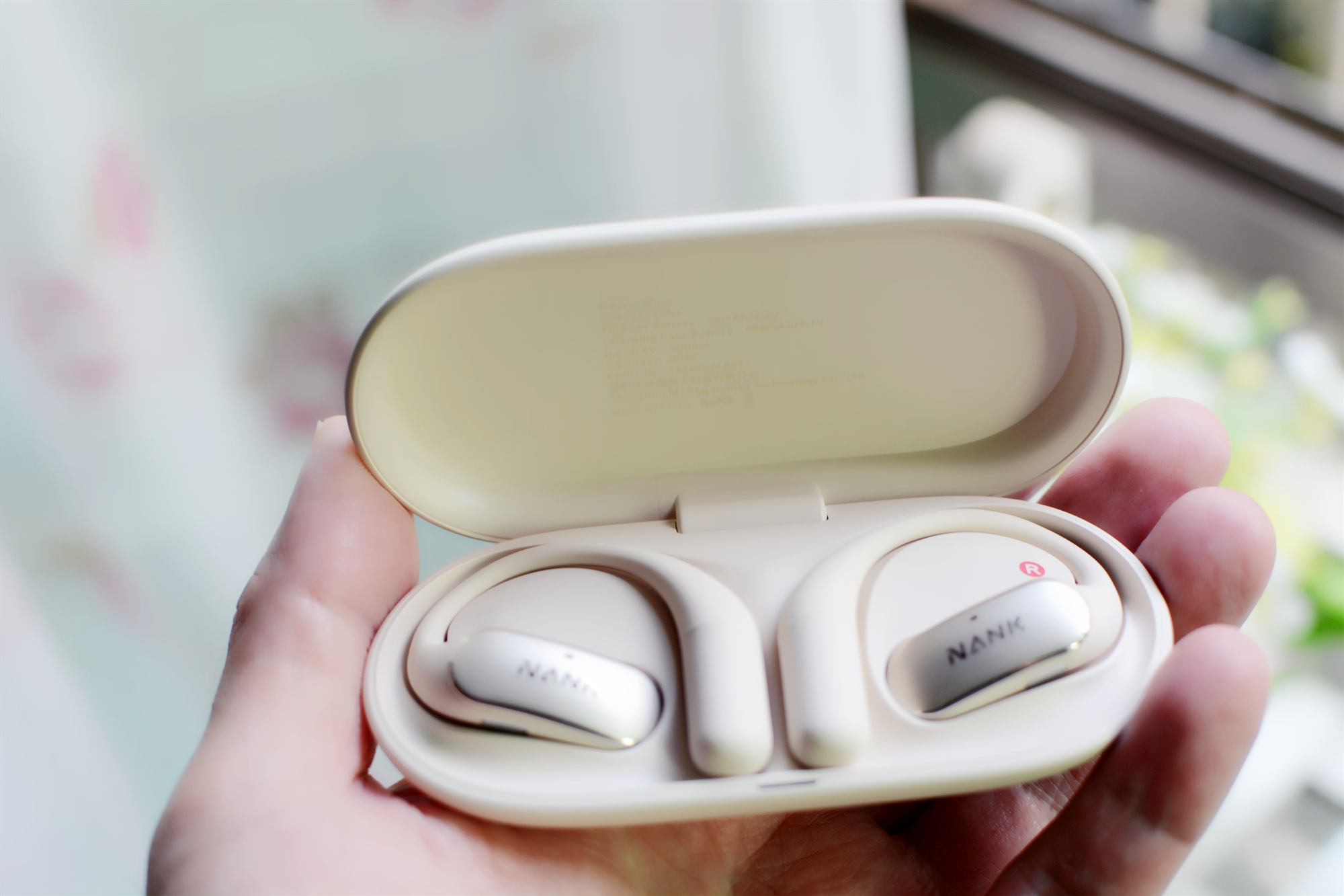 “全能智慧助手+音质巅峰”双重优势加持：南卡Wing