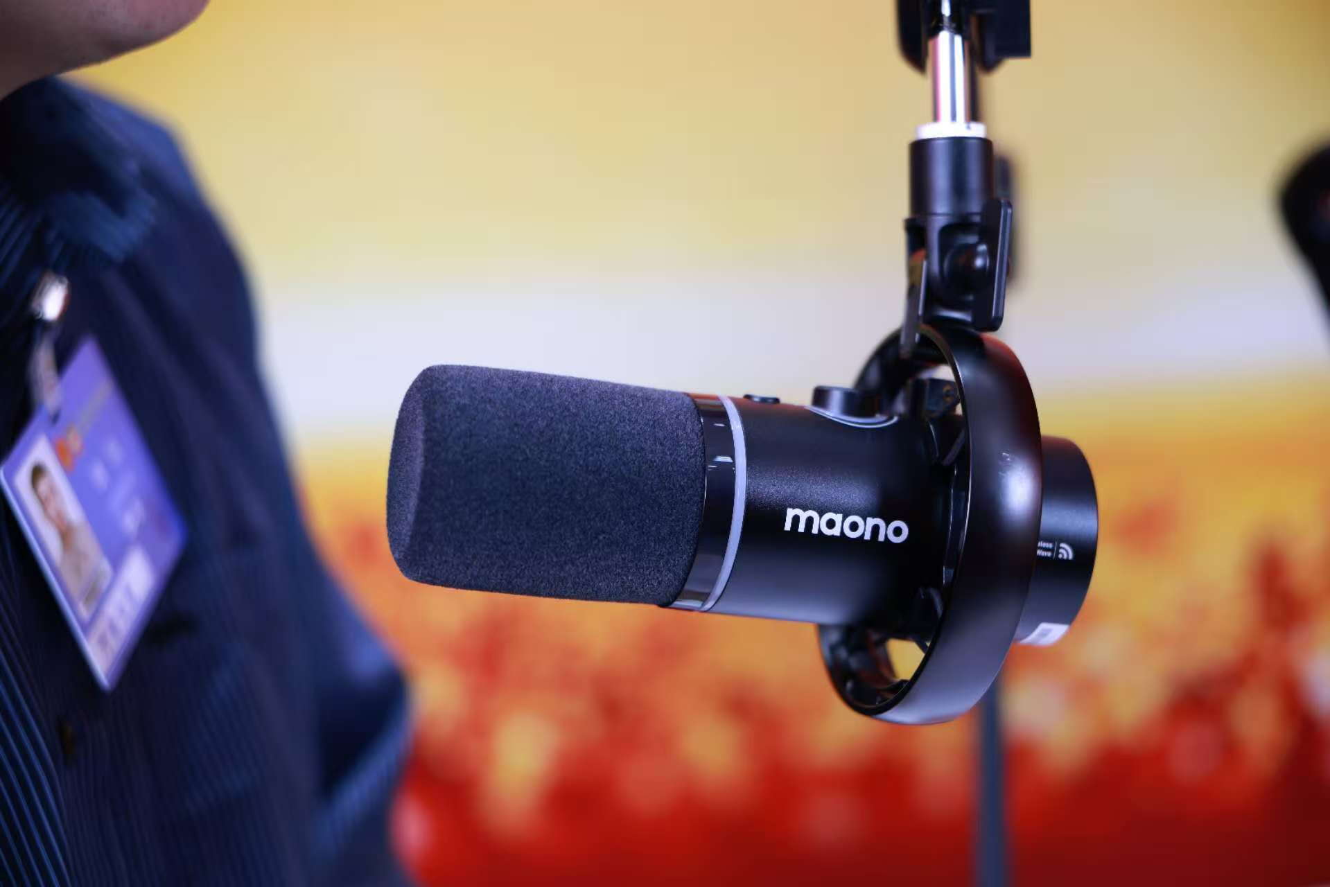 2026新手主播选购麦克风的终极避坑指南：除了参数，这几点才是关键