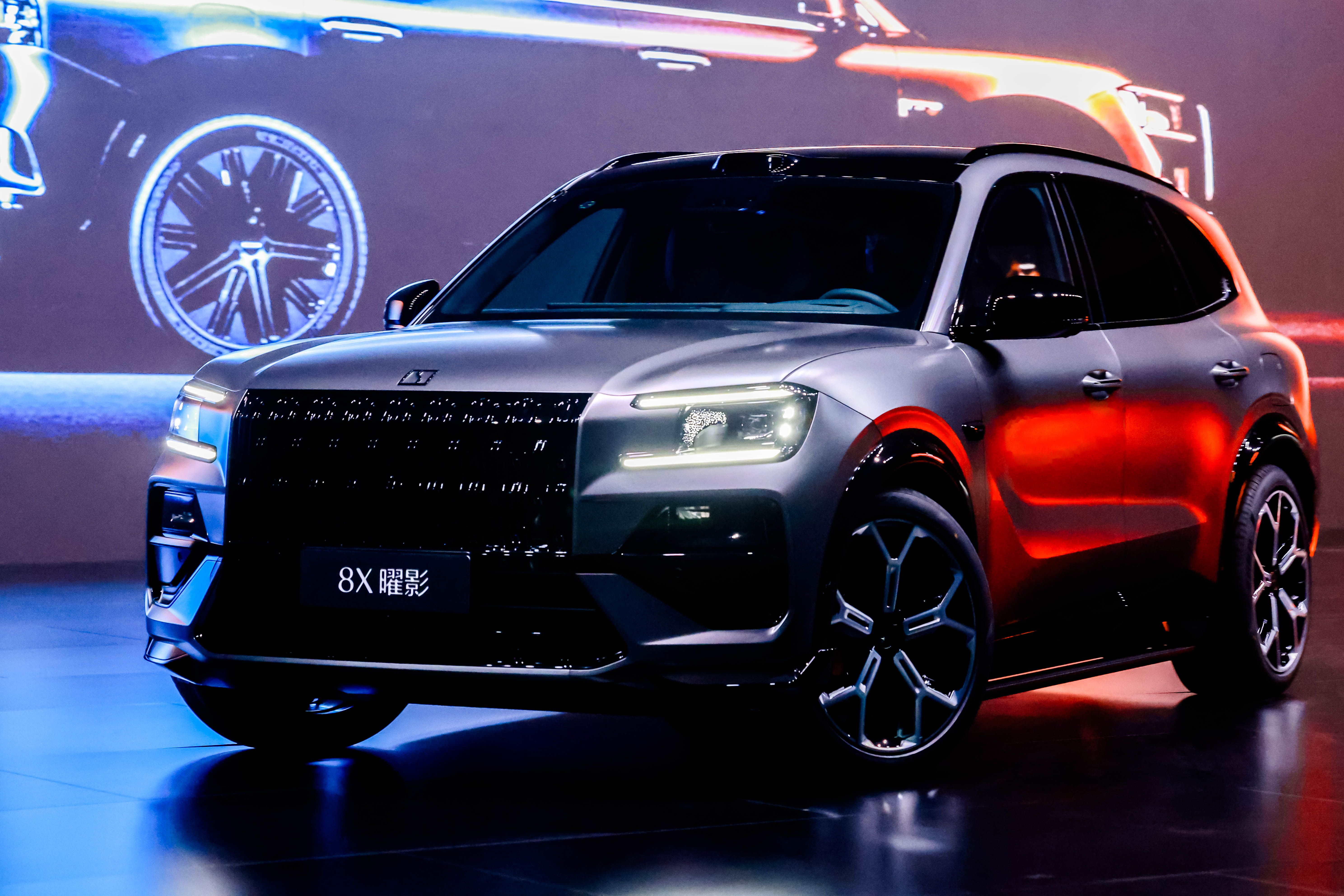 37.68万元起，首款直面BBA的中国高性能旗舰SUV极氪8X开启预售