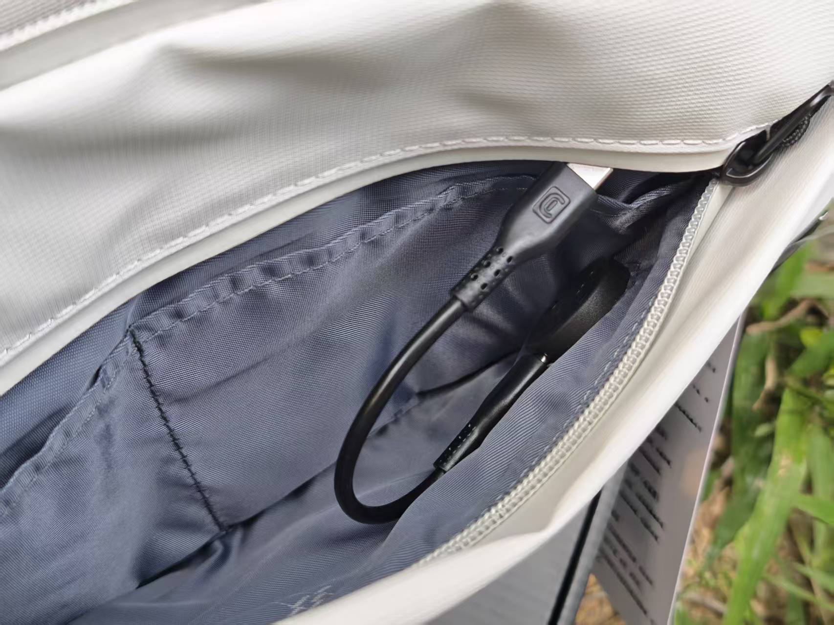 光影行星极星摄影斜挎包 | 摄影人日常通勤的「轻」装备首选