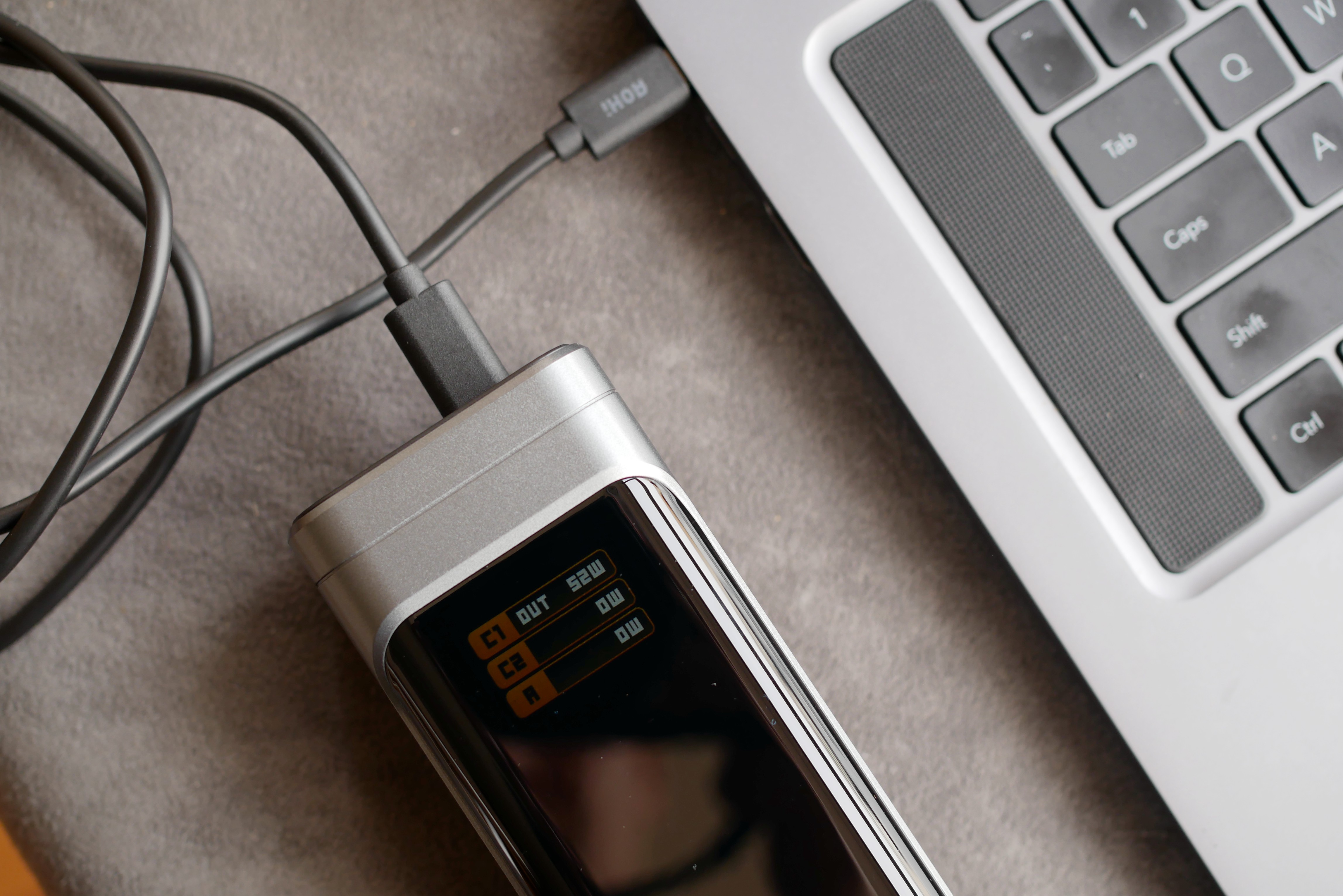 奥海黑武士充电宝体验：25200mAh巨能量与170W快充的完美结合