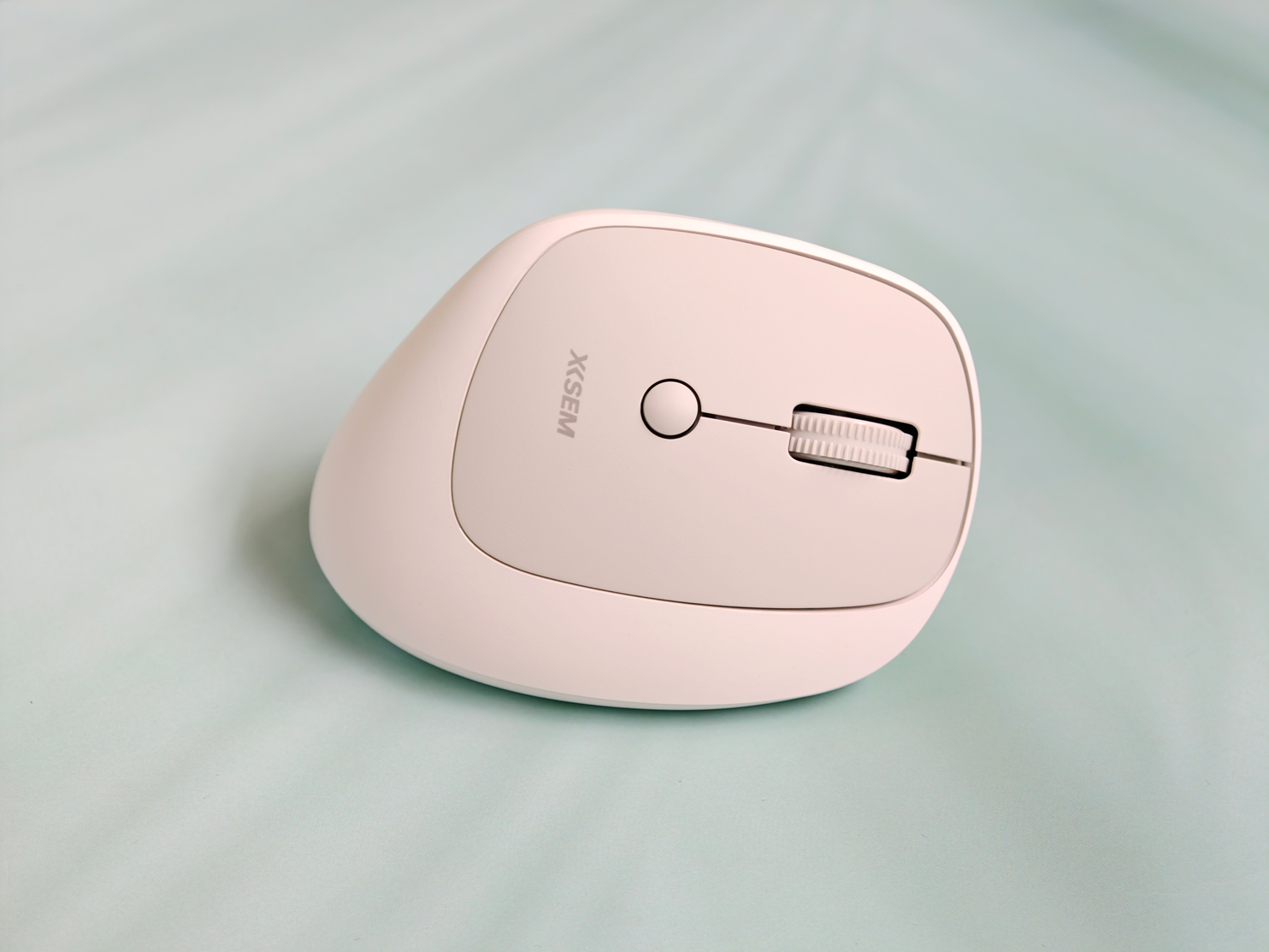 舒适与效率兼备：西圣M1无线蓝牙垂直鼠标使用体验