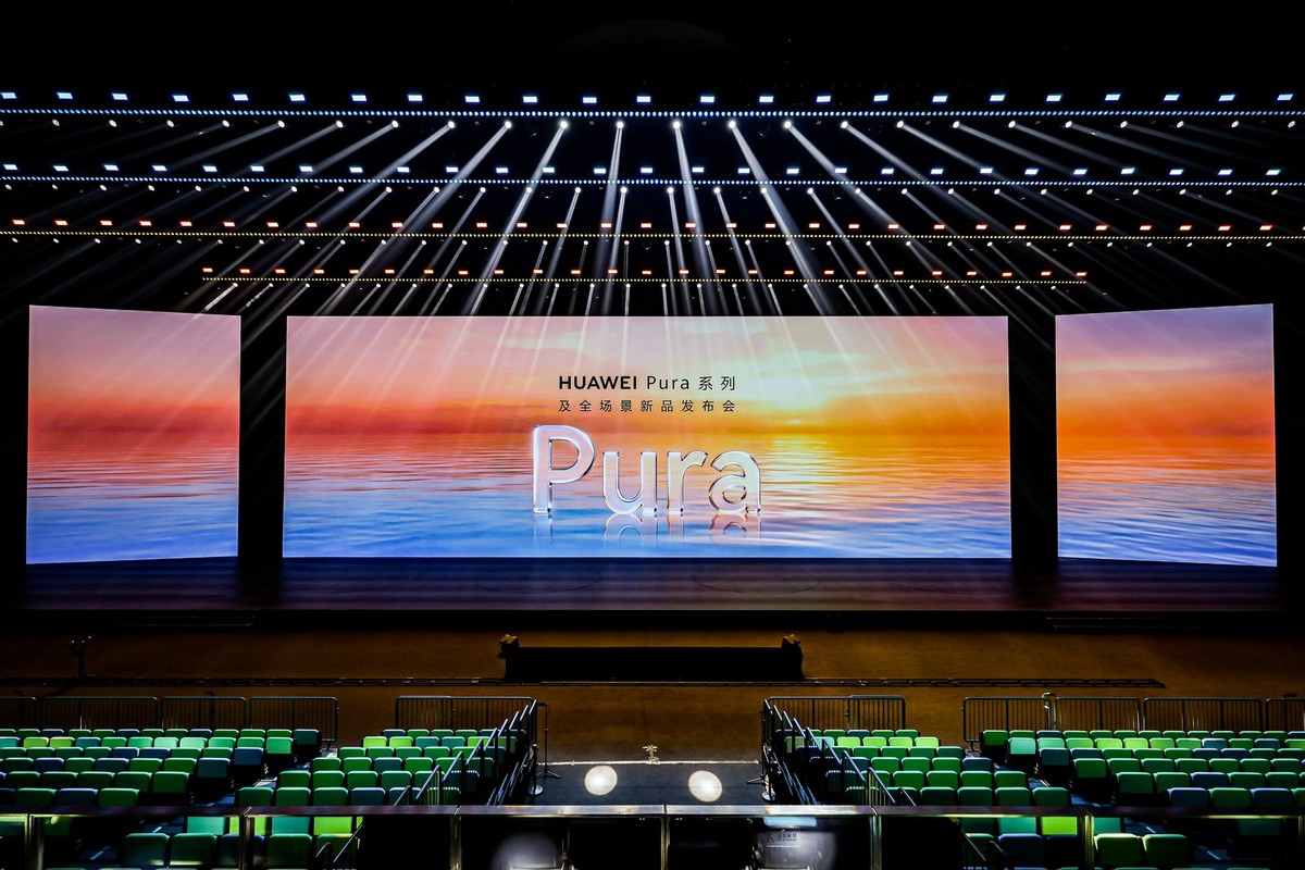 华为Pura X Max 超爽体验：当“大阔折”遇上伴随式AI，未来已来