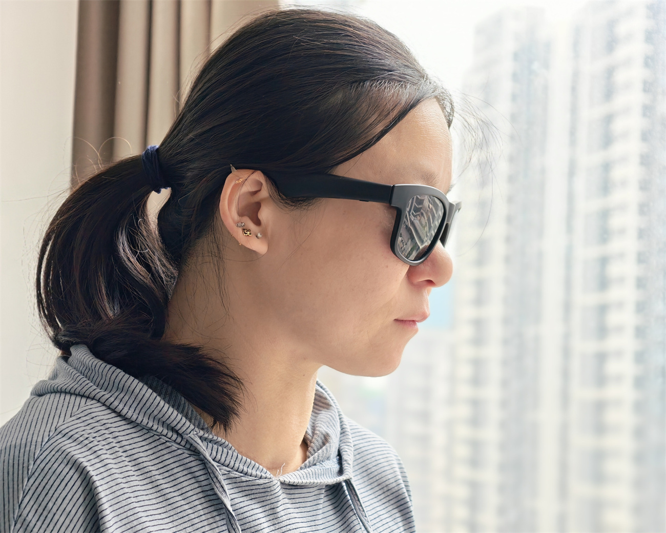 40g超轻+5小时续航仅99元，飞雅F1把智能音频眼镜卷明白了