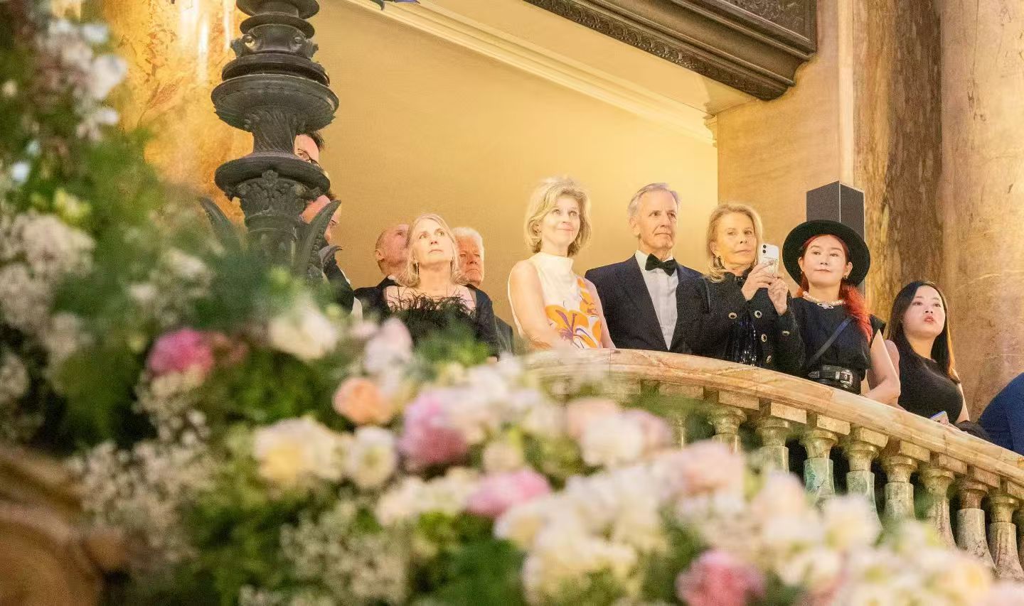 腾势巴黎歌剧院欧洲上市，强势开启全球化新征程！