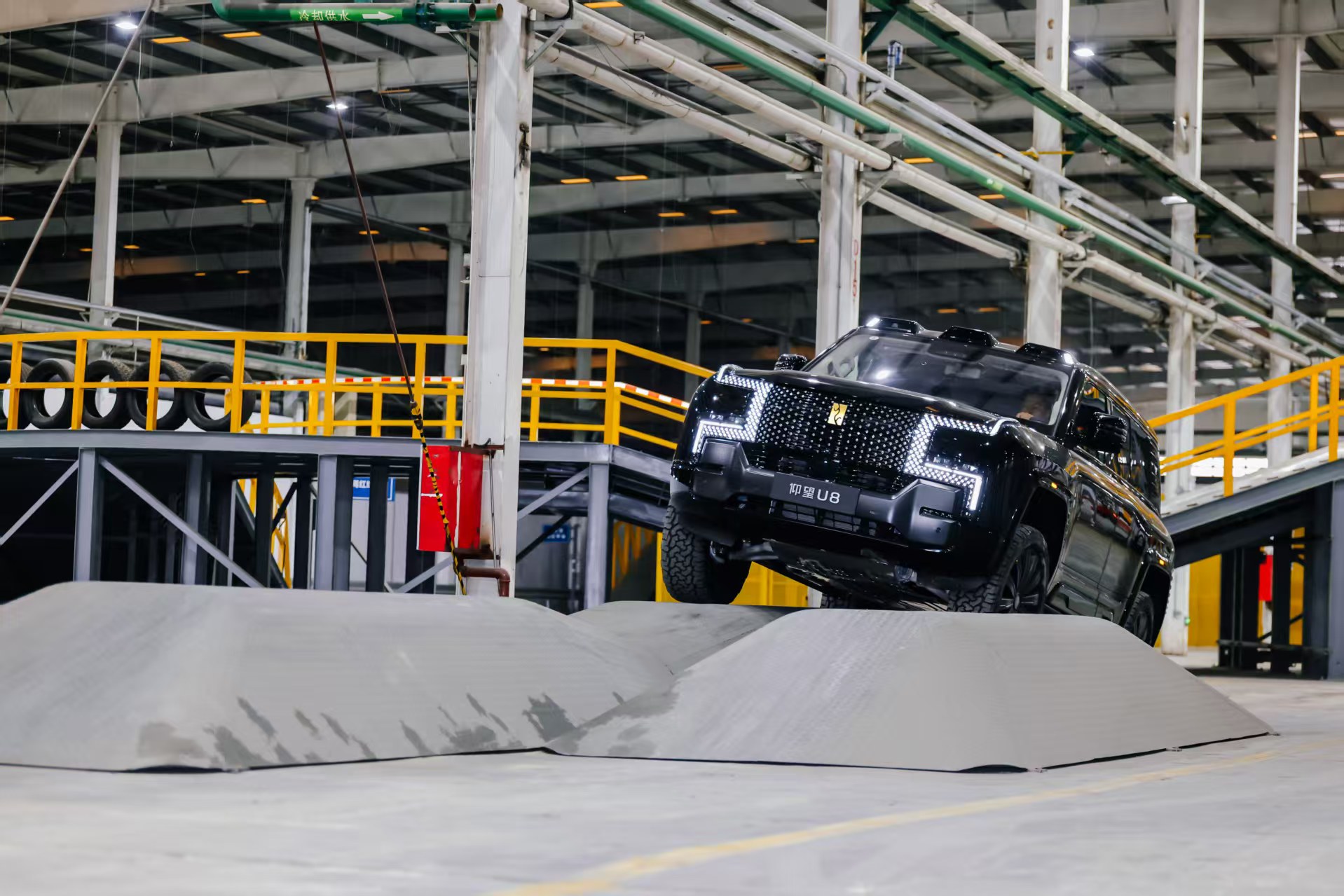 中国越野仰望U8：从实地征服到室内玩转极限越野！