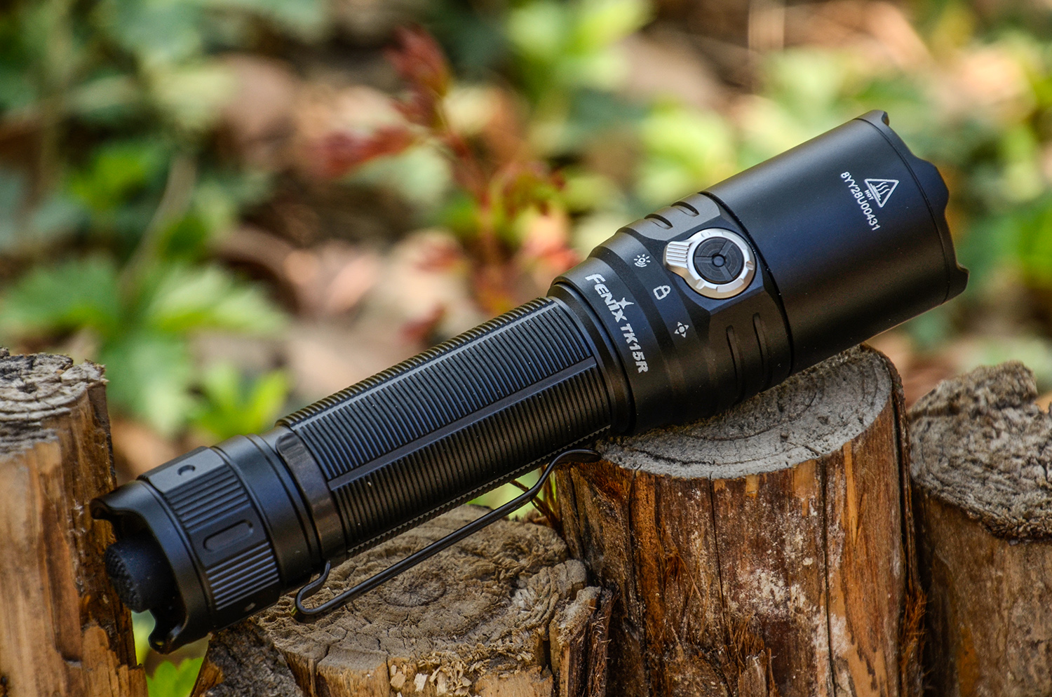 以智驭光，暗夜战术：Fenix TK15R