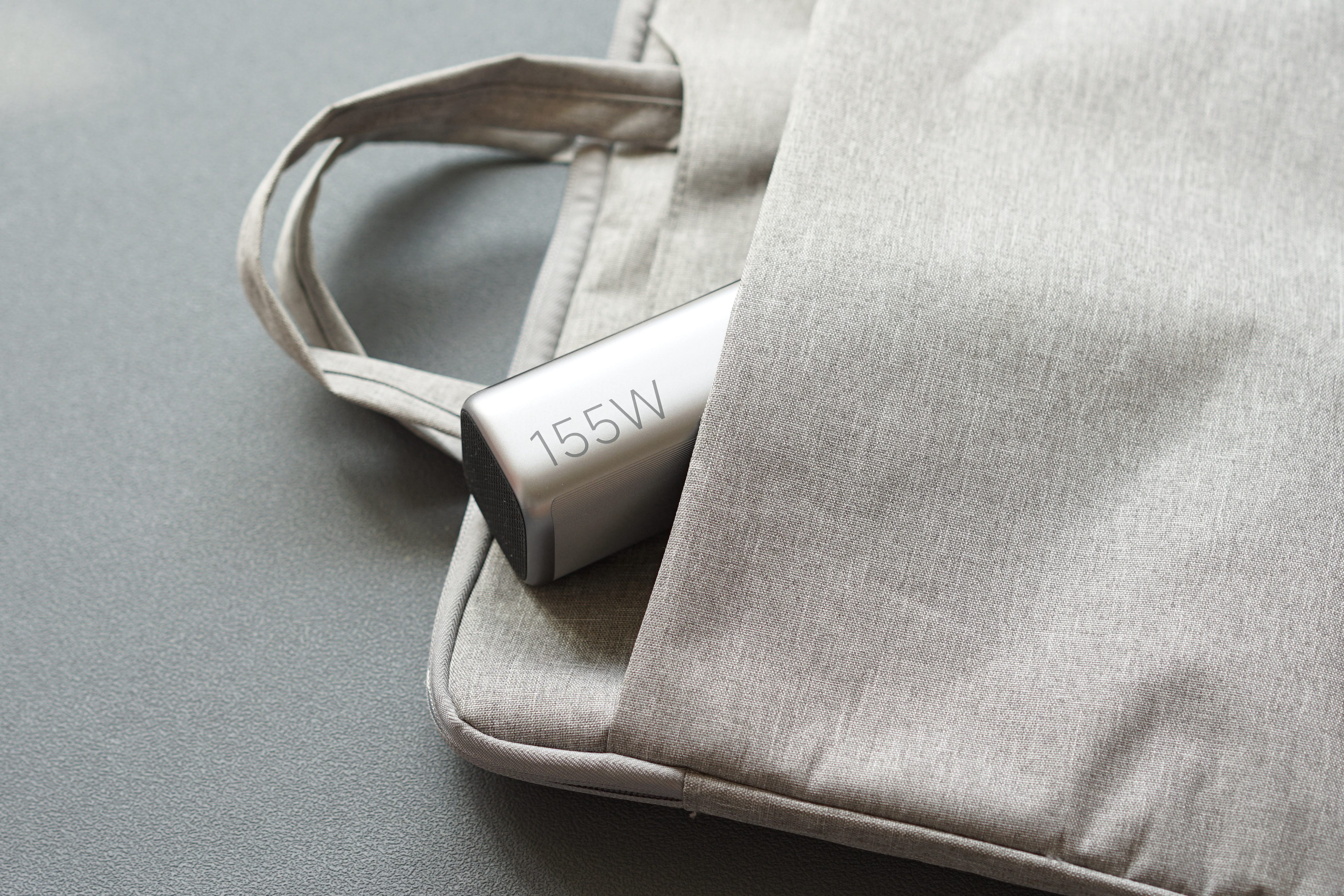 155W旗舰快充，差旅办公全能神器丨米物能量柱Pro高性能充电宝