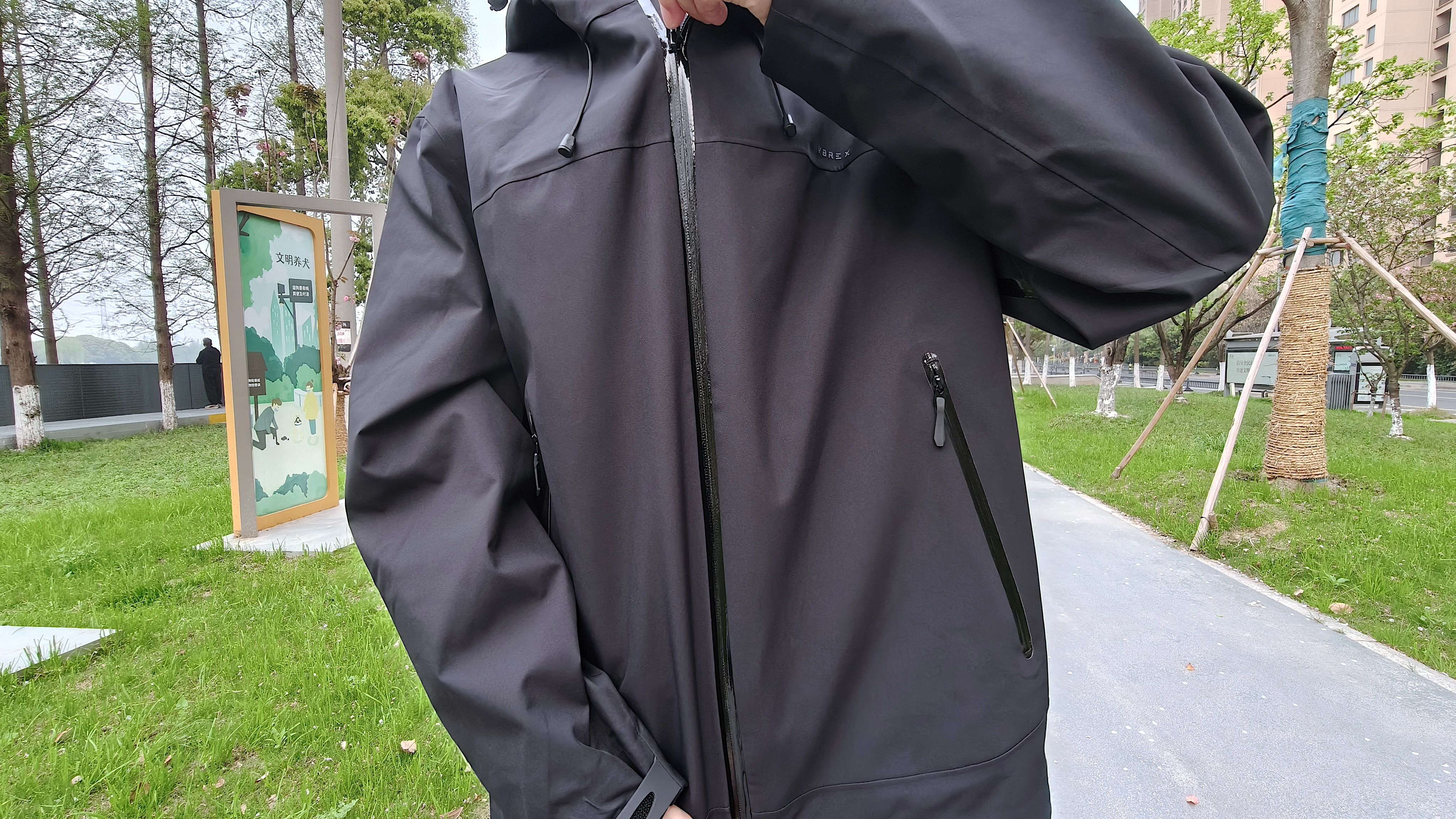 罕见平价专业单冲！VBREX冲锋衣测评：重装7防冲锋衣，不搞三合一