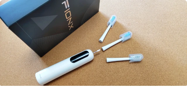 FIONX扫振双效电动牙刷,不伤牙多模式扫振,死磕清洁与专业护牙